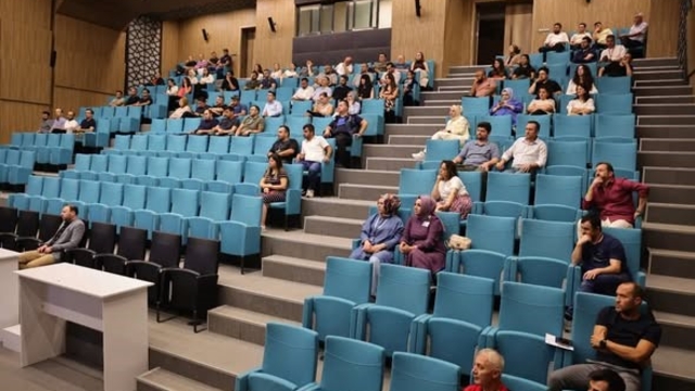 Kütahya Belediyesi personeline yapay zeka eğitimi