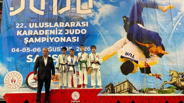 Bayburtlu judocular Samsun'da madalya kazandı