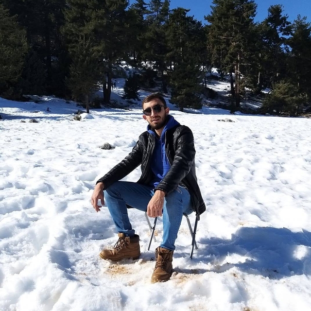 Yolda yürürken silahlı saldırıda öldü