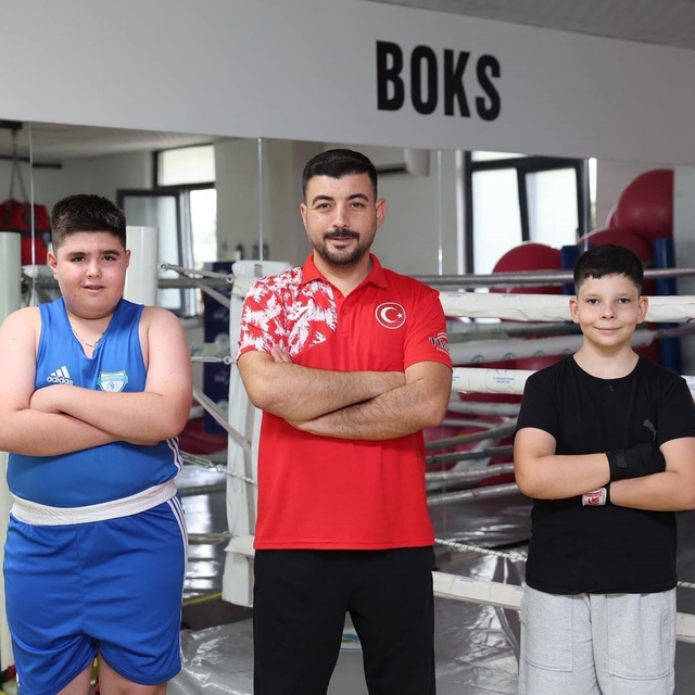 Boks Şampiyonası'nda Merkezefendi'yi temsil edecekler