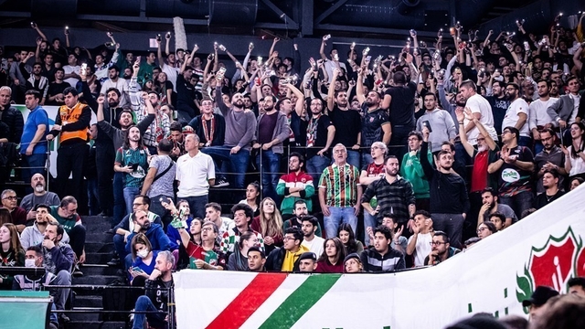 Karşıyaka'da kombineler satışa çıktı