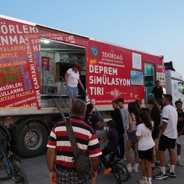 Mürefte depreminin yıldönümünde deprem eğitimi