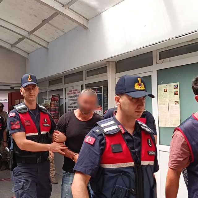 Suç örgütü lideri Yunanistan'a kaçma hazırlığı yaparken yakalandı