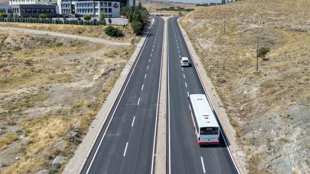Meram Çayırbağı Caddesi'nde ulaşım konforu arttı
