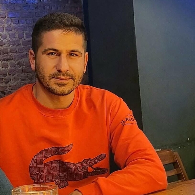 Park halindeki TIR'a arkadan çarpan motosikletin sürücüsü öldü