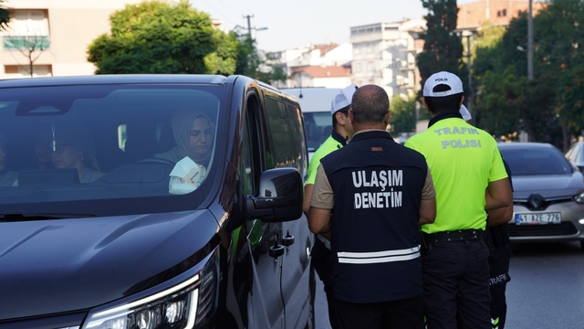 Korsan servislere geçit yok
12 araca ceza, 1 araç men edildi