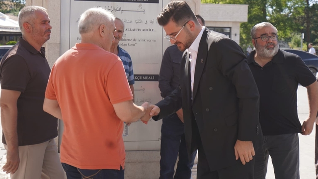 Başkan Okandan: "Kuruluşumuzdan bugüne kadar davamıza ve milletimize hizmet etmiş tüm kardeşlerimizi şükranla anıyoruz"
AK Parti Kayseri İl Teşkilatı'ndan Mevlid programı