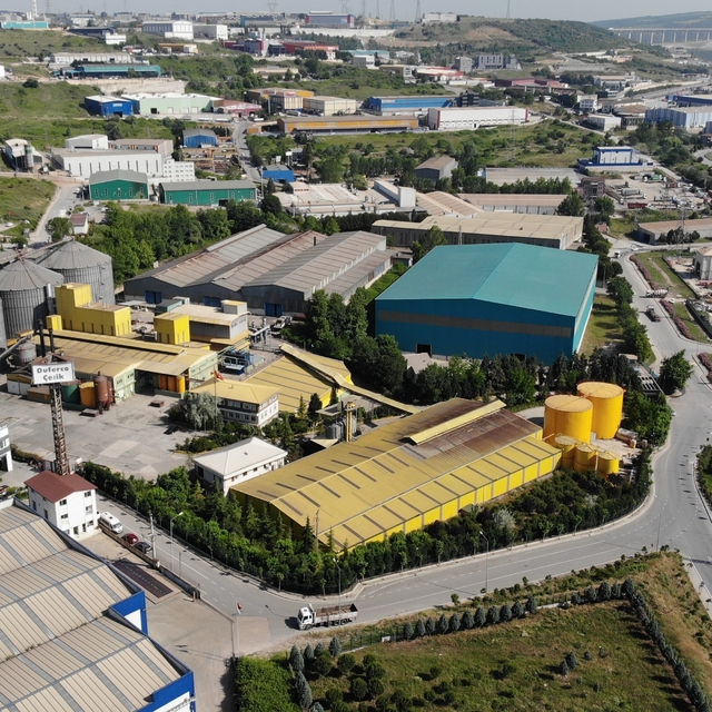 Lütfü Türkkan'ın fabrikasına milyonluk kötü koku cezası
İlçeyi bezdiren köt...