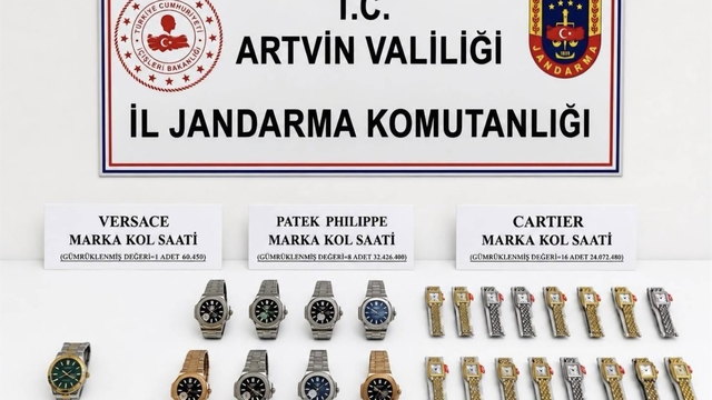 Ünlü markalara ait 56 milyonluk 25 adet kaçak kol saati gümrüğe takıldı