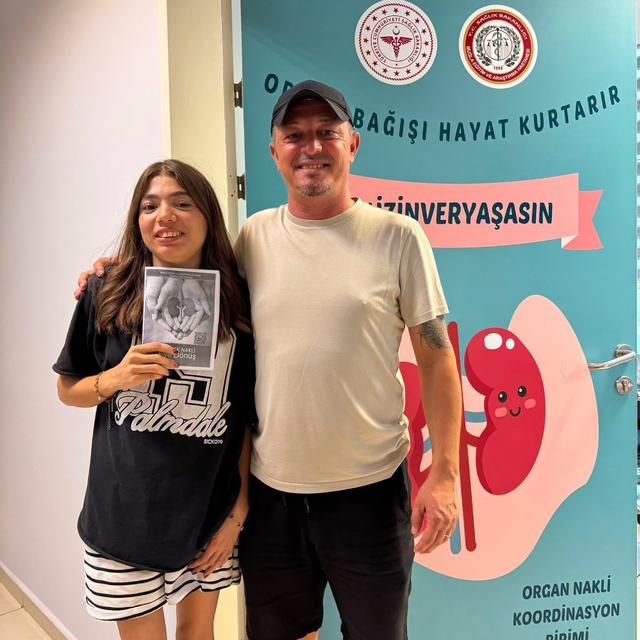 19 yaşındaki Selenay diyalizden kurtuldu