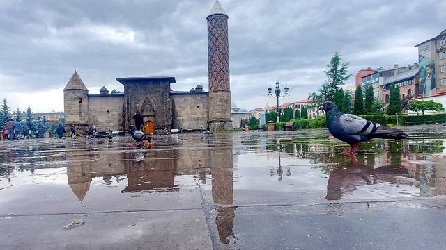 Meteoroloji'den Erzurum ve Ardahan için kuvvetli yağış uyarısı