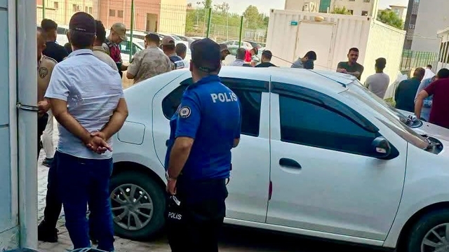 Şanlıurfa'da boğazına cisim kaçan bebek öldü