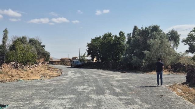 Kars'ta 89 köyde 168 bin metrekarelik kilit parke çalışması
