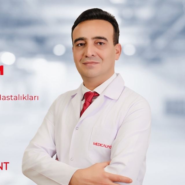 Op. Dr. Gözen: "Katarakt yaşlanmanın kaçınılmaz sonucu değil, tedavisi mümk...