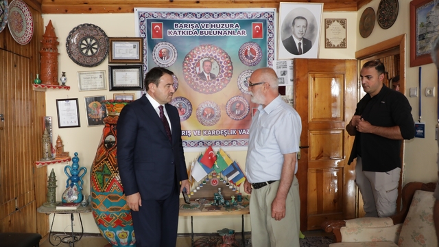 Vali Işın, Sarı Konak Kültür ve Sanat Evi'ni ziyaret etti