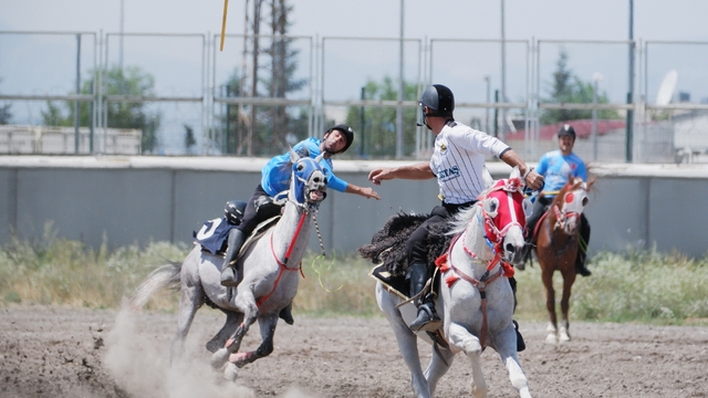 Erzurum'da nefes kesen cirit maçları