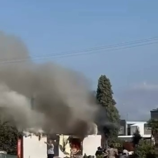 Bir anda patlayan trafo paniğe sebep oldu