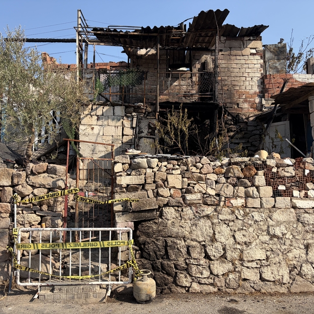 Çiğli'de acı olay: Anneanne ve torunu yangında öldüler