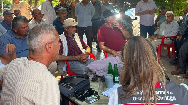 Seydikemer'de üreticilere tarımsal bilgilendirme eğitimi