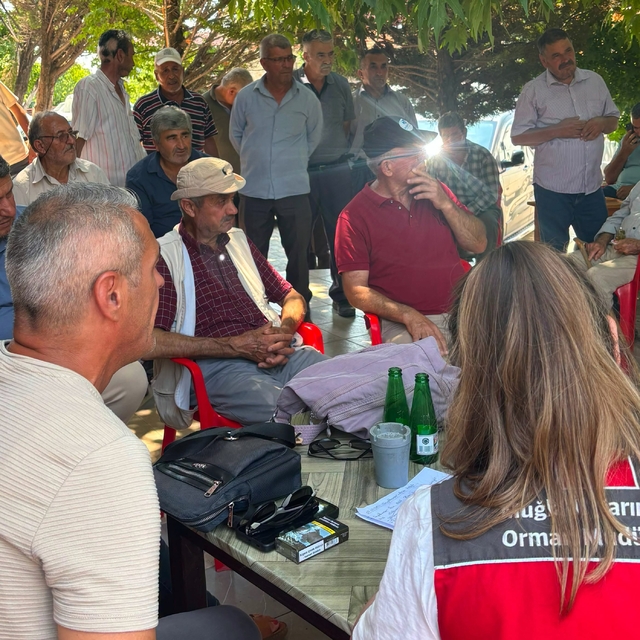 Seydikemer'de üreticilere tarımsal bilgilendirme eğitimi