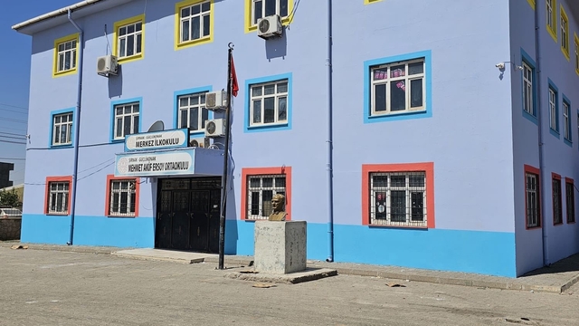 Güçlükonak'ta okullarda bakım ve onarım seferberliği