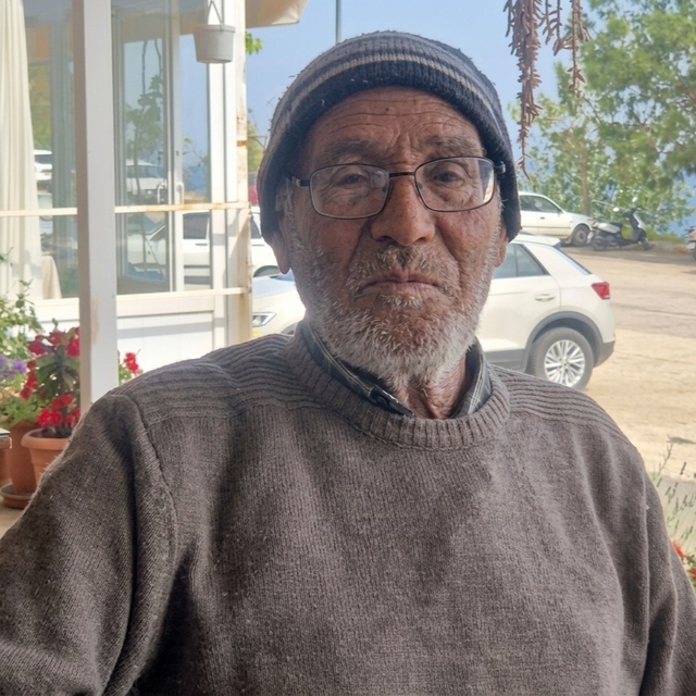 Mersin'deki kasklı dehşette hayatını kaybeden yaşlı adam toprağa verildi