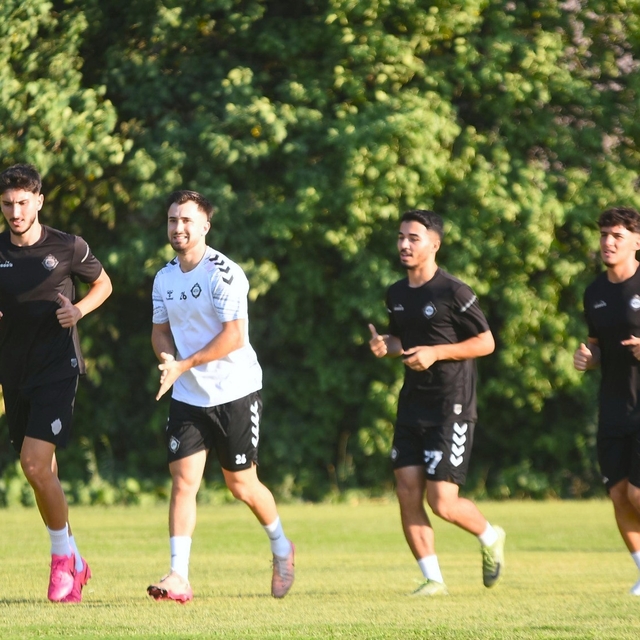 Altay, eksiklerle çalışmalarını sürdürüyor