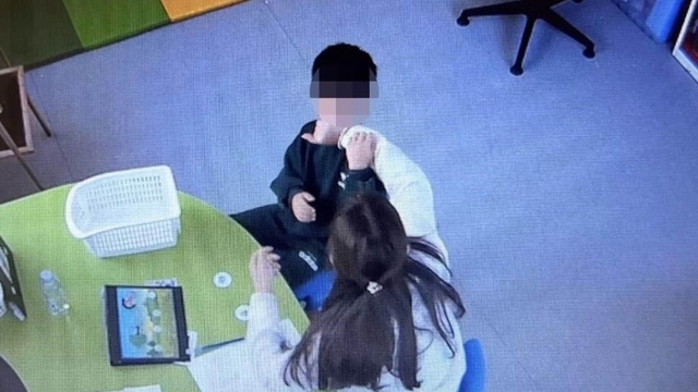 Mersin'de otizmli çocuğa şiddet davasında yeni iddianame hazırlanacak
Bilirkişi raporunda sanığın farklı tarihlerde çocuğa şiddet uyguladığı belirtildi