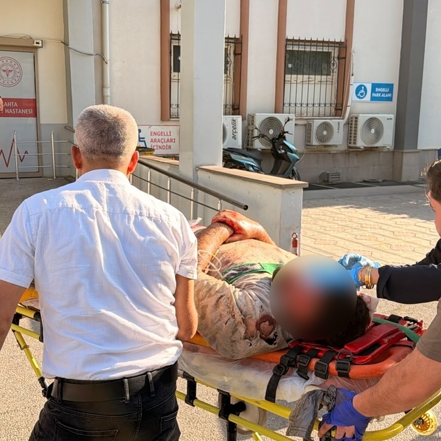 Otomobil ile motosiklet çarpıştı: 1 ağır yaralı