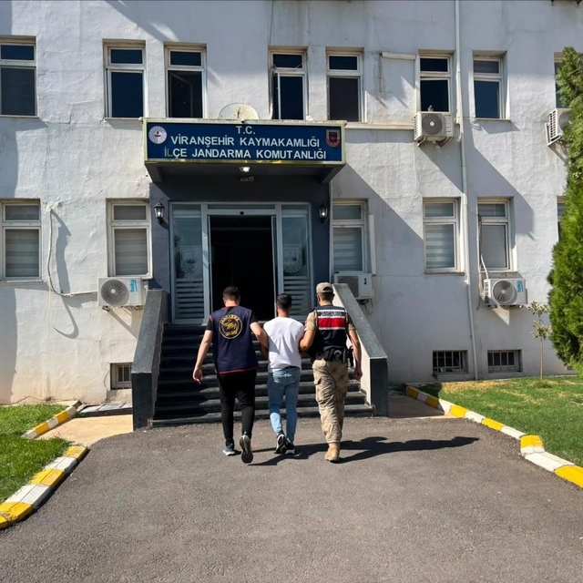 Şanlıurfa'da 7 yıl kesinleşmiş hapis cezası bulunan hırsız yakalandı