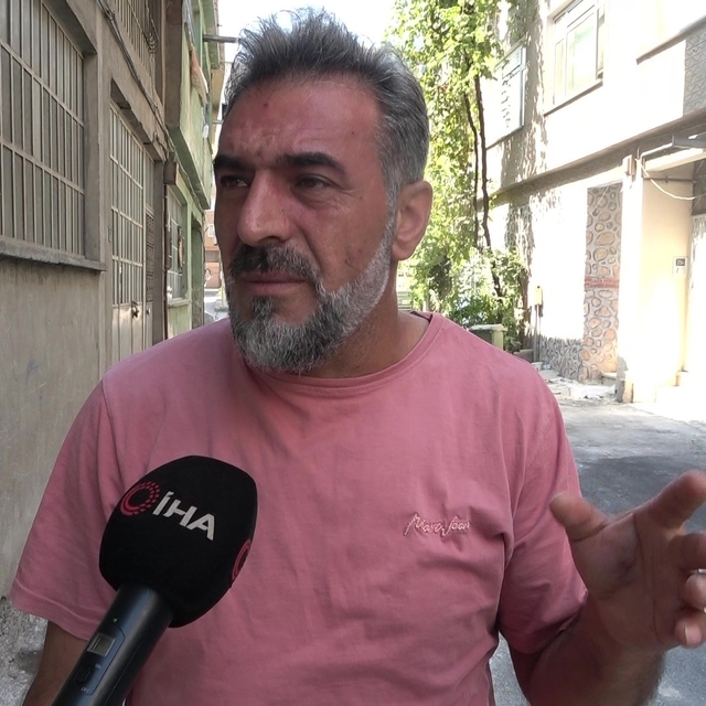 Bursa'da hayvanlara şiddet iddiası: Apartmandan dehşet çıktı, mahalleyi pir...