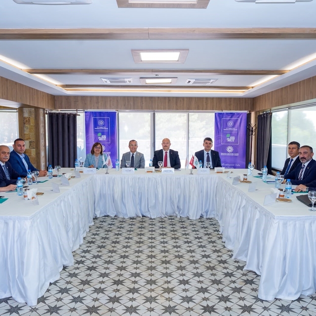 İpekyolu Kalkınma Ajansı Yönetim Kurulu Gaziantep'te toplandı