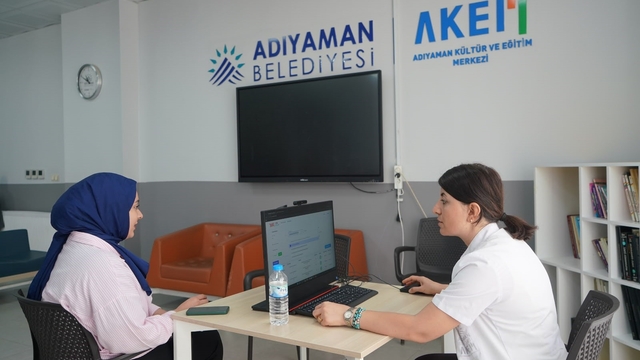 YKS tercih döneminde 2 bin 500 öğrenciye ücretsiz rehberlik