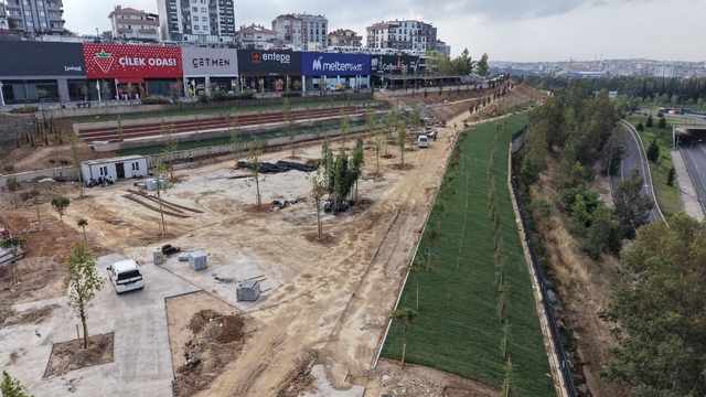 Çayırova'da park ve yeşil alanlar yenileniyor