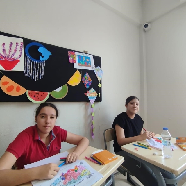 Kemer'de özel bireyler Mola Evi'nde sosyalleşiyor