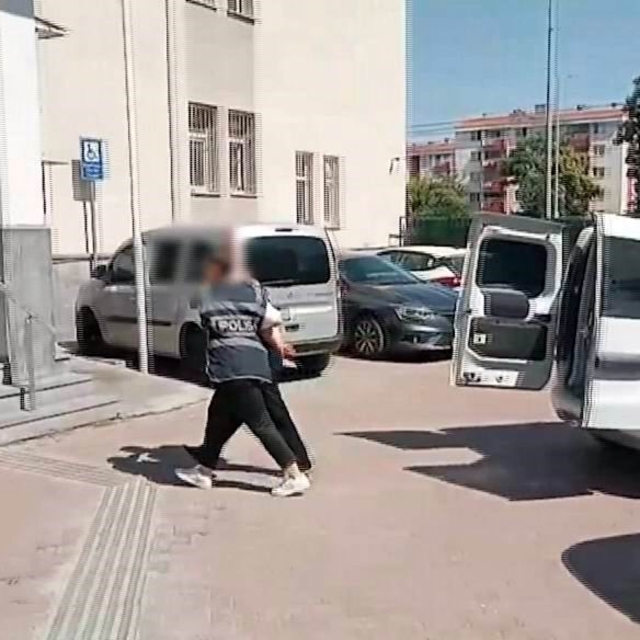 28 yıl kesinleşmiş cezası olan firari polisten kaçamadı