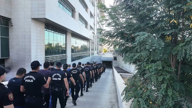Mersin'de yasa dışı bahis operasyonunda 37 tutuklama