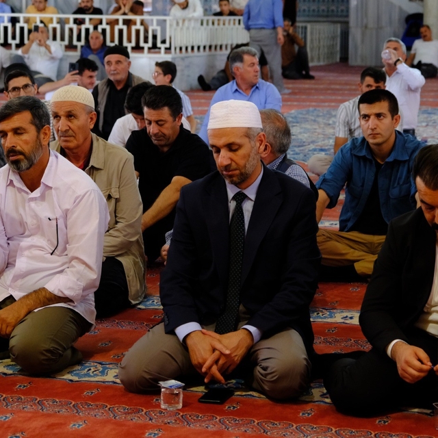 Van Ulu Cami'de ezanların güzel sesi yankılandı
Van'da "Ezanı Güzel Okuma Y...