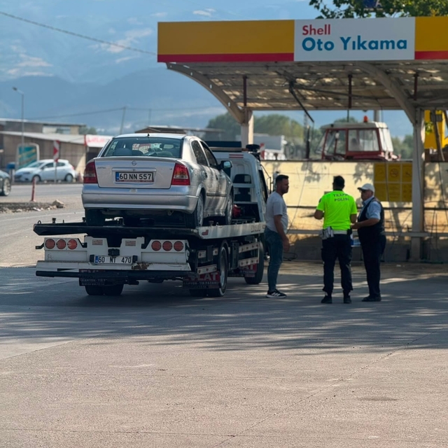 Tokat'ta korsan taşımacılığa 100 bin TL ceza, araç 2 ay trafikten men edild...