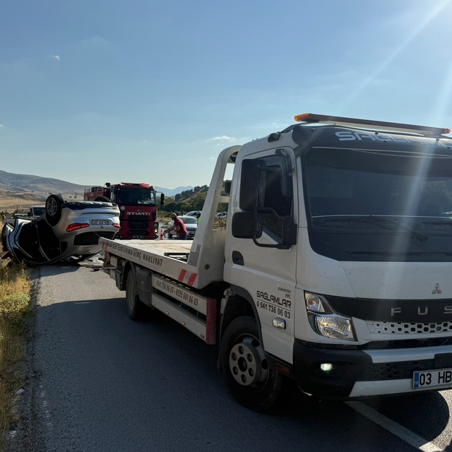 Afyonkarahisar'da trafik kazası: 1 ölü 7 yaralı