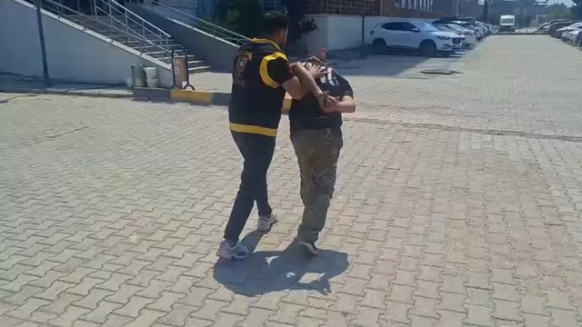 İskenderun'da 6 yıl 10 ay hapis cezasıyla aranan hırsız yakalandı