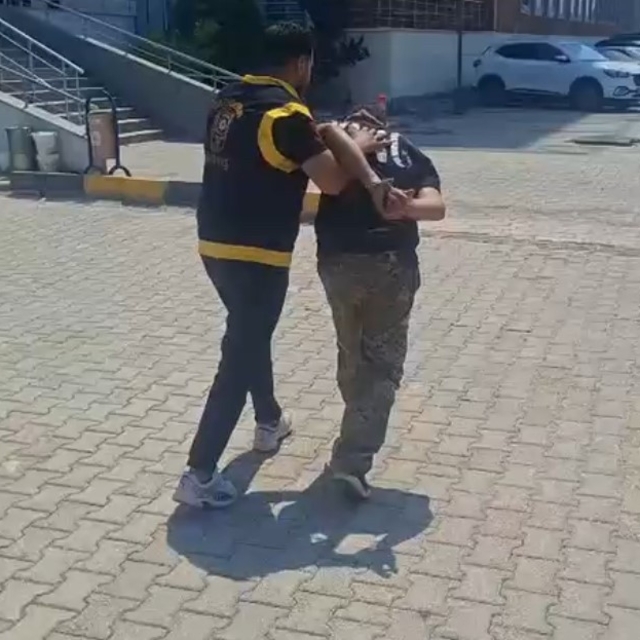 İskenderun'da 6 yıl 10 ay hapis cezasıyla aranan hırsız yakalandı