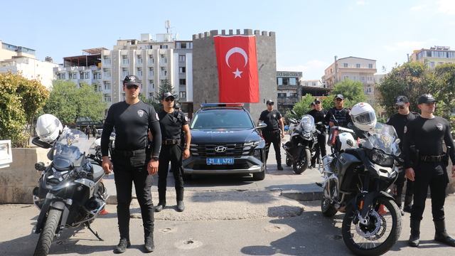 Diyarbakır'da ihbarlara 4 dakikada müdahale eden 'Yunus' timleri 7 ayda 529 silah ele geçirdi