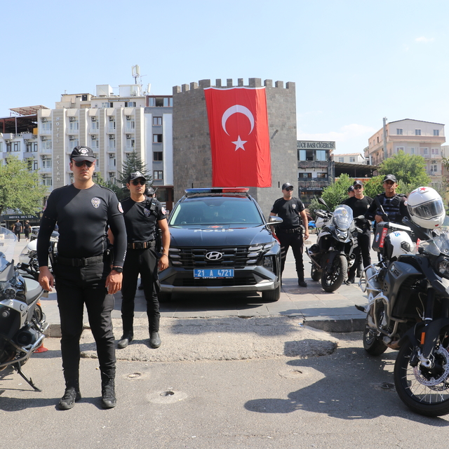 Diyarbakır'da ihbarlara 4 dakikada müdahale eden 'Yunus' timleri 7 ayda 529...
