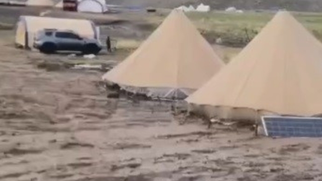 Tunceli'de yüksek rakımda sağanak etkili oldu: Yaylacılar zor anlar yaşadı