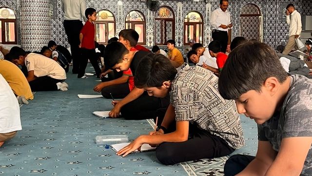 Dicle'de yaz Kur'an kursları arası bilgi yarışması gerçekleştirildi