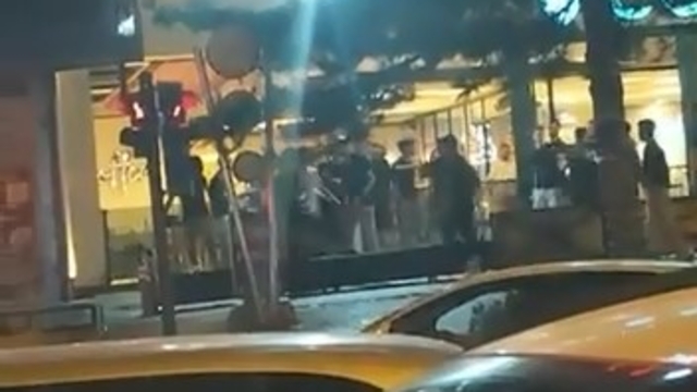İki grup arası kavga kamerada
