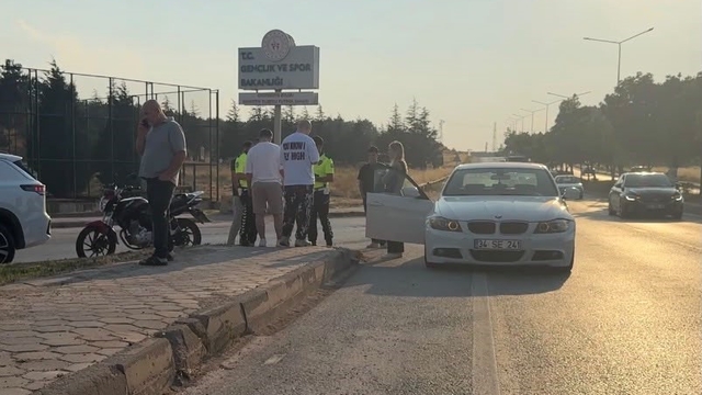 Otomobil ile motosiklet çarpıştı: 1 yaralı