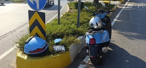 Hafif ticari araçla çarpışan motosikletli yaralandı