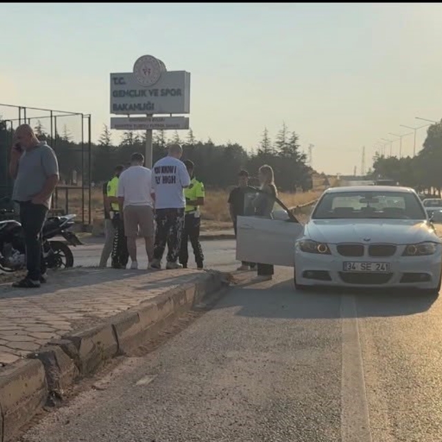 Otomobil ile motosiklet çarpıştı: 1 yaralı